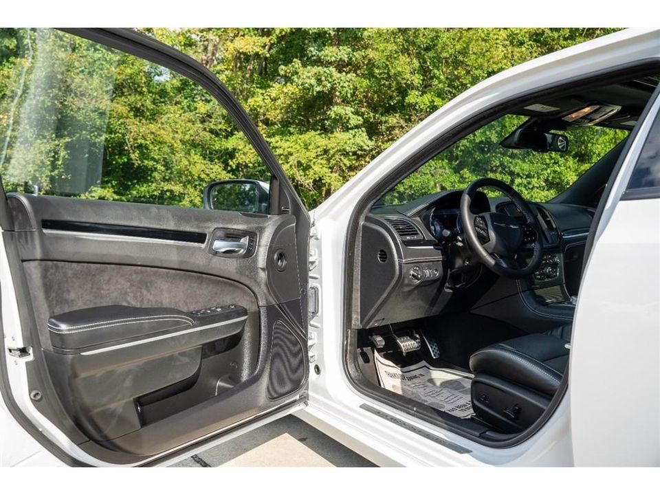 2023 Chrysler 300