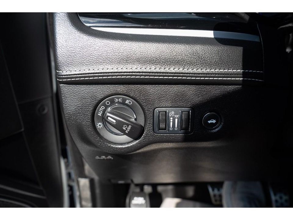 2023 Chrysler 300