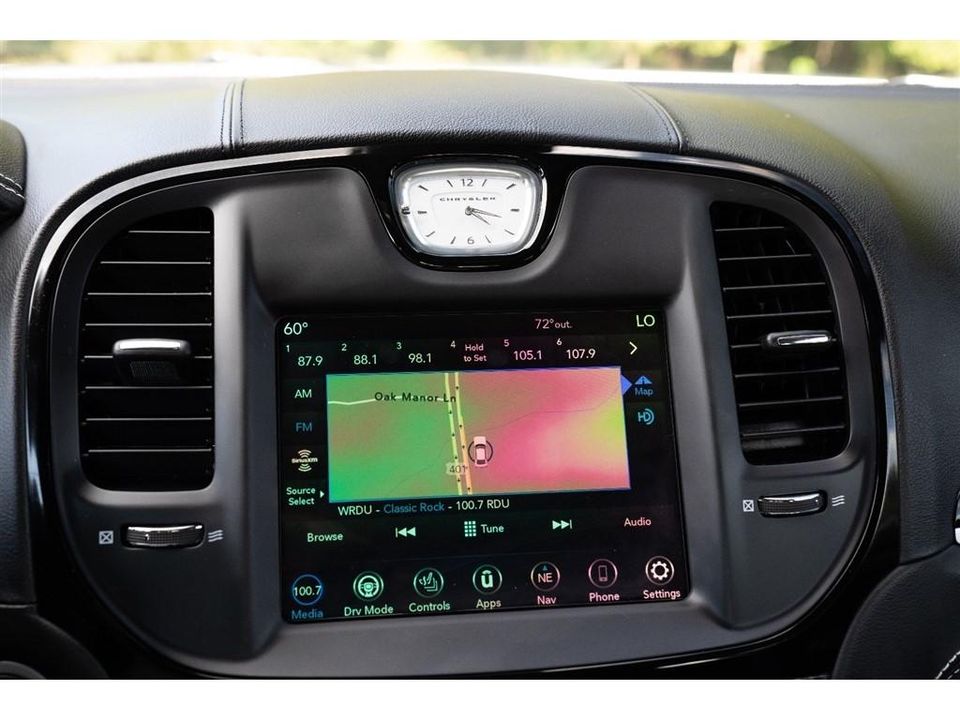 2023 Chrysler 300