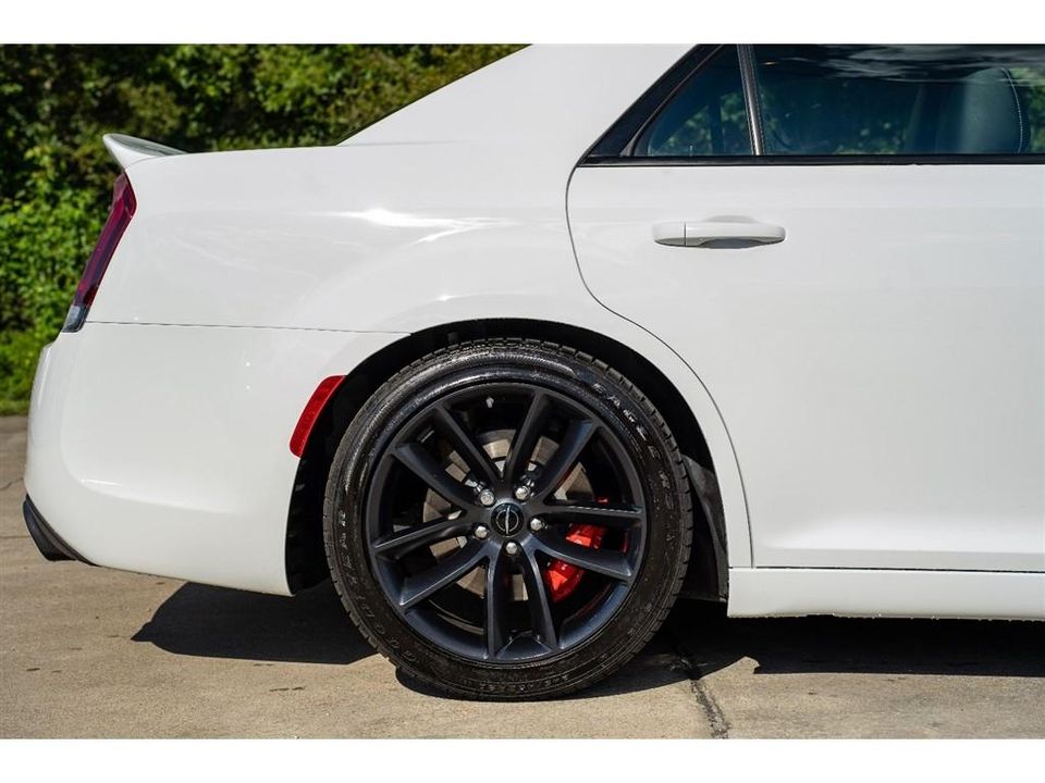 2023 Chrysler 300