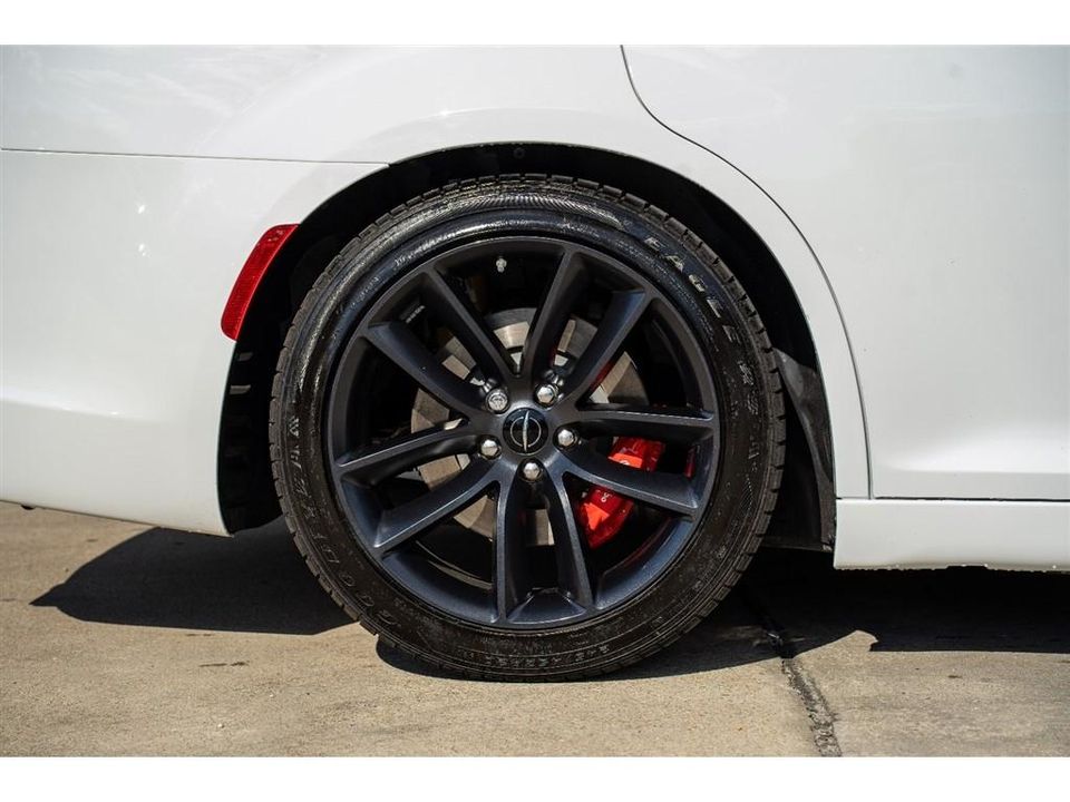 2023 Chrysler 300