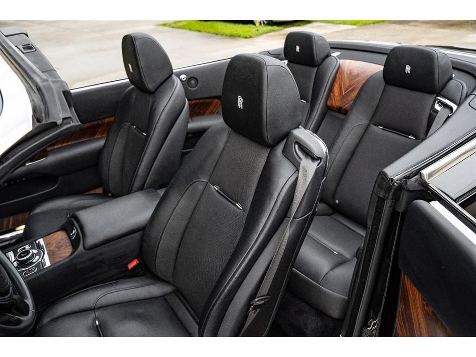 2016 Rolls-Royce Dawn