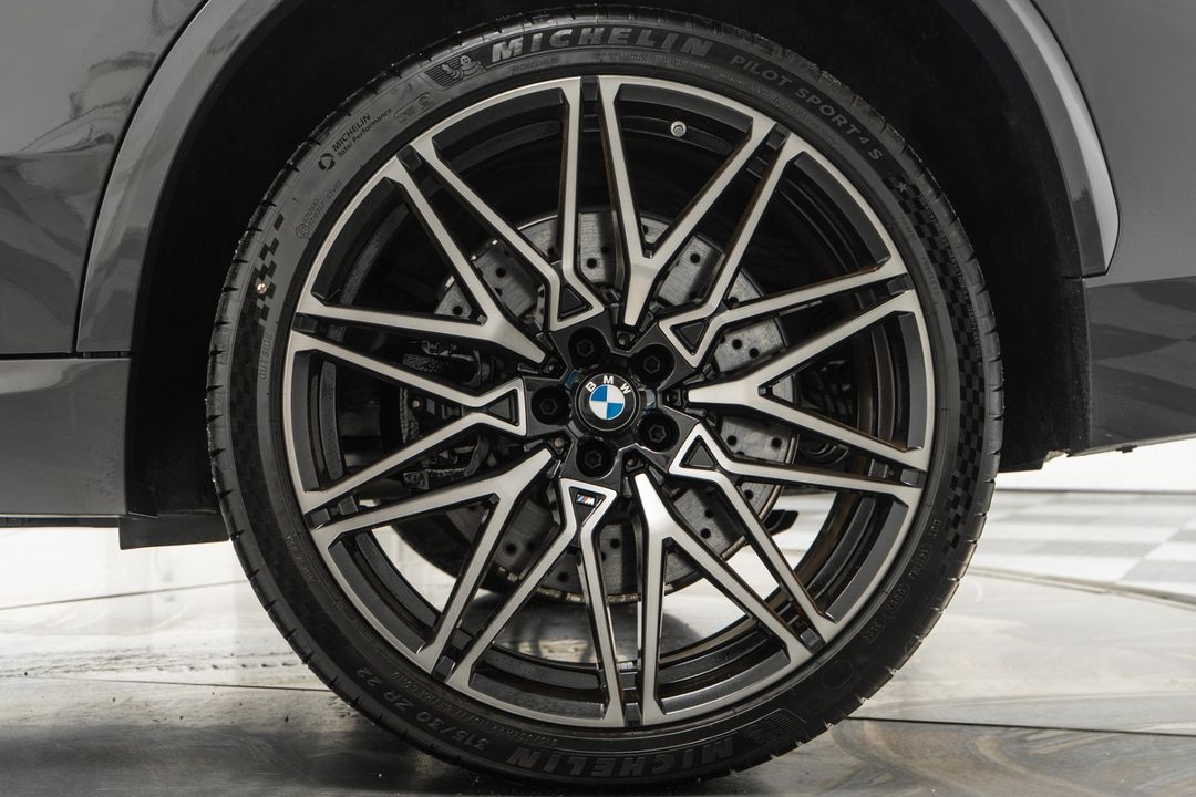 2025 BMW X5 M