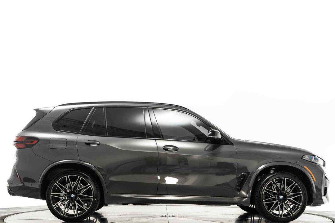 2025 BMW X5 M
