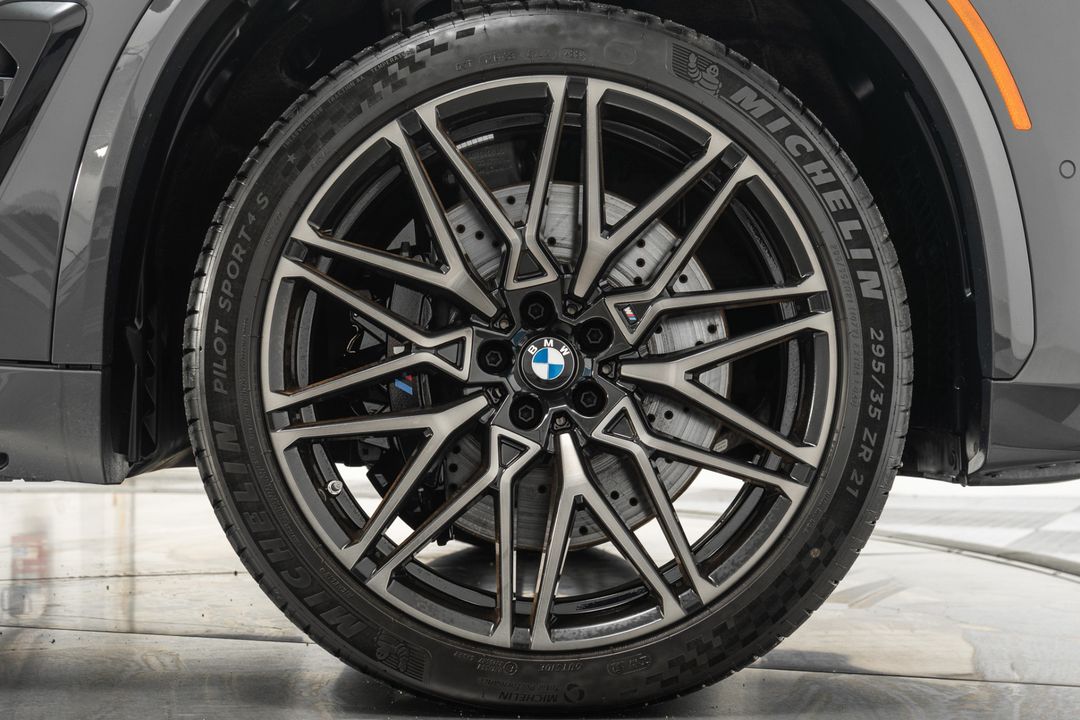 2025 BMW X5 M