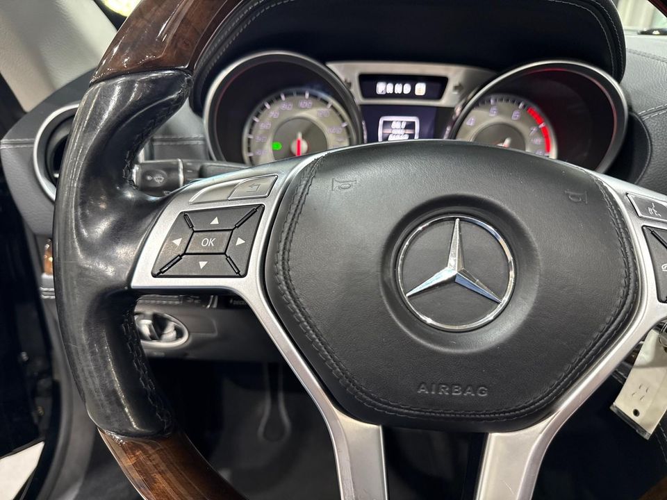 2013 Mercedes-Benz SL550