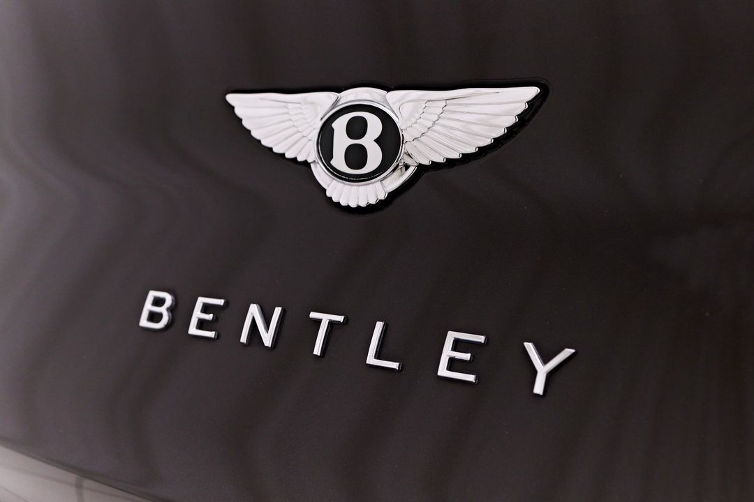 2023 Bentley Bentayga EWB