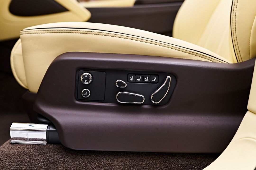 2023 Bentley Bentayga EWB