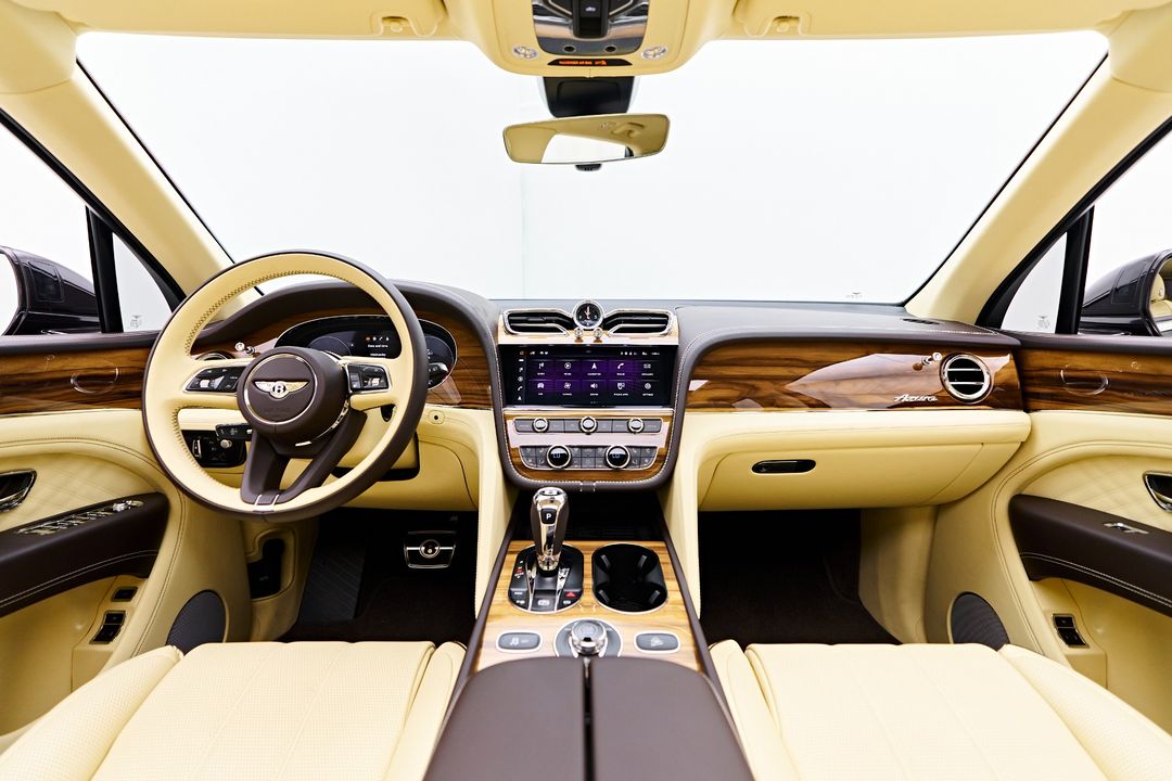 2023 Bentley Bentayga EWB