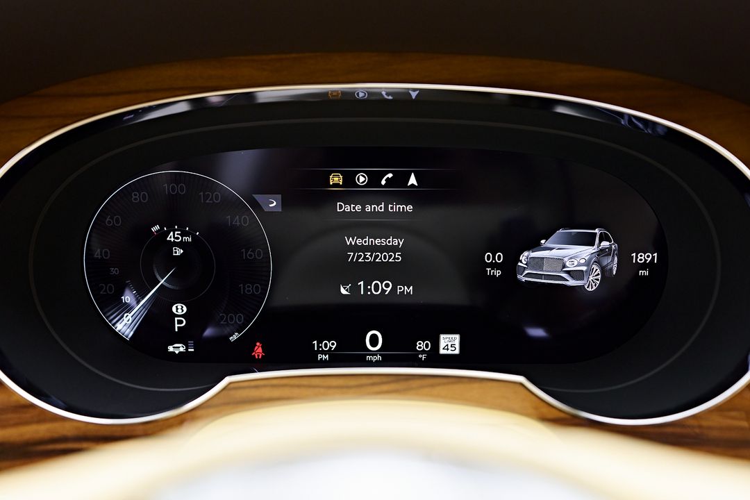 2023 Bentley Bentayga EWB