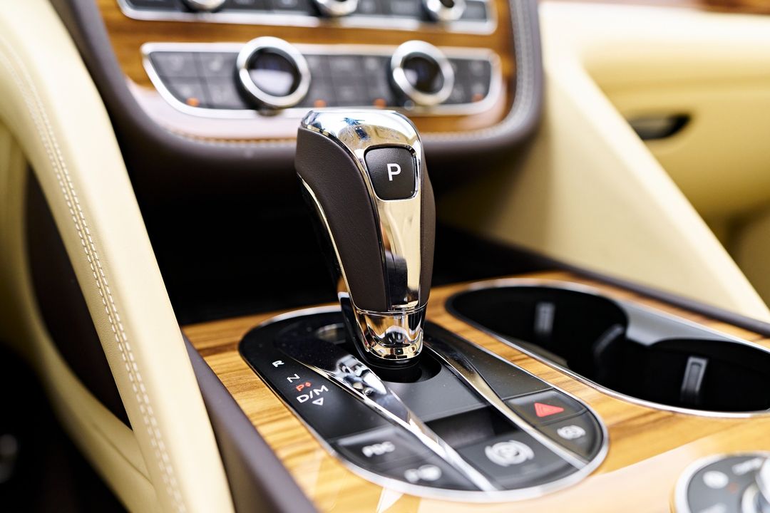 2023 Bentley Bentayga EWB