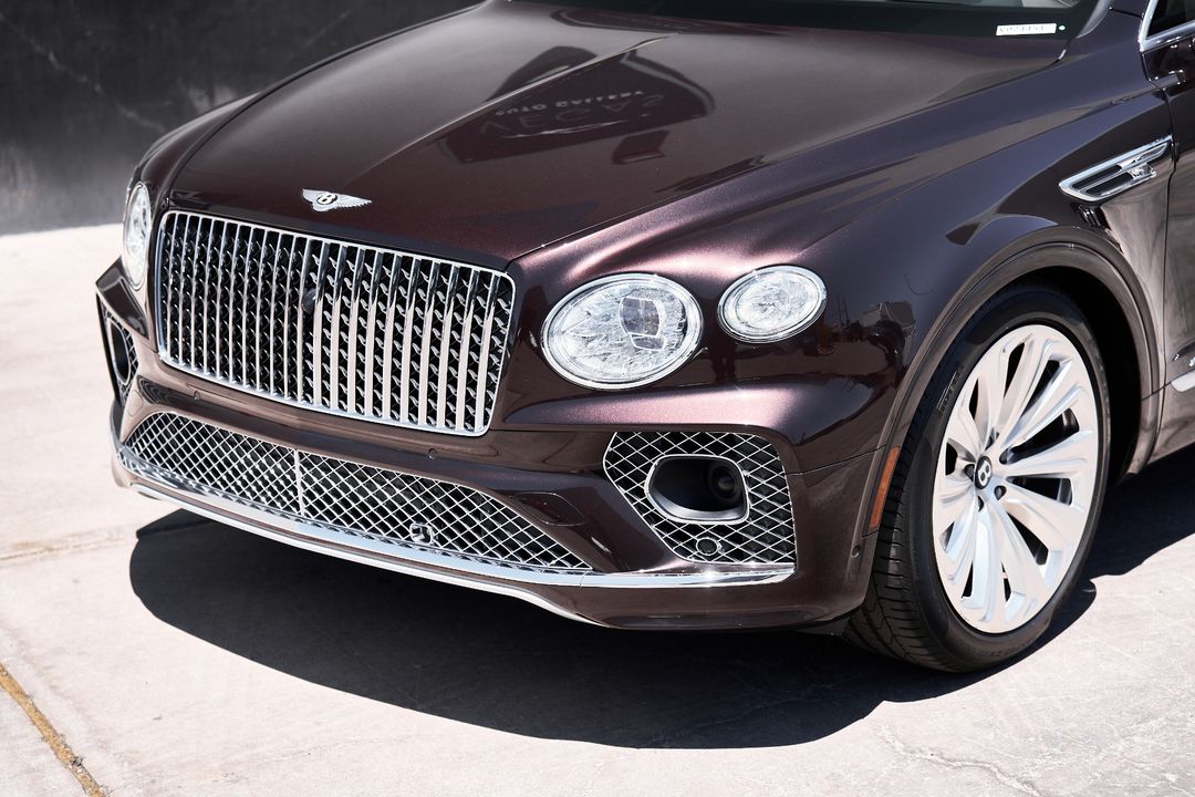2023 Bentley Bentayga EWB