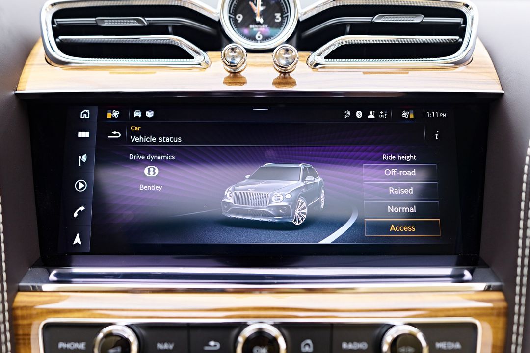 2023 Bentley Bentayga EWB