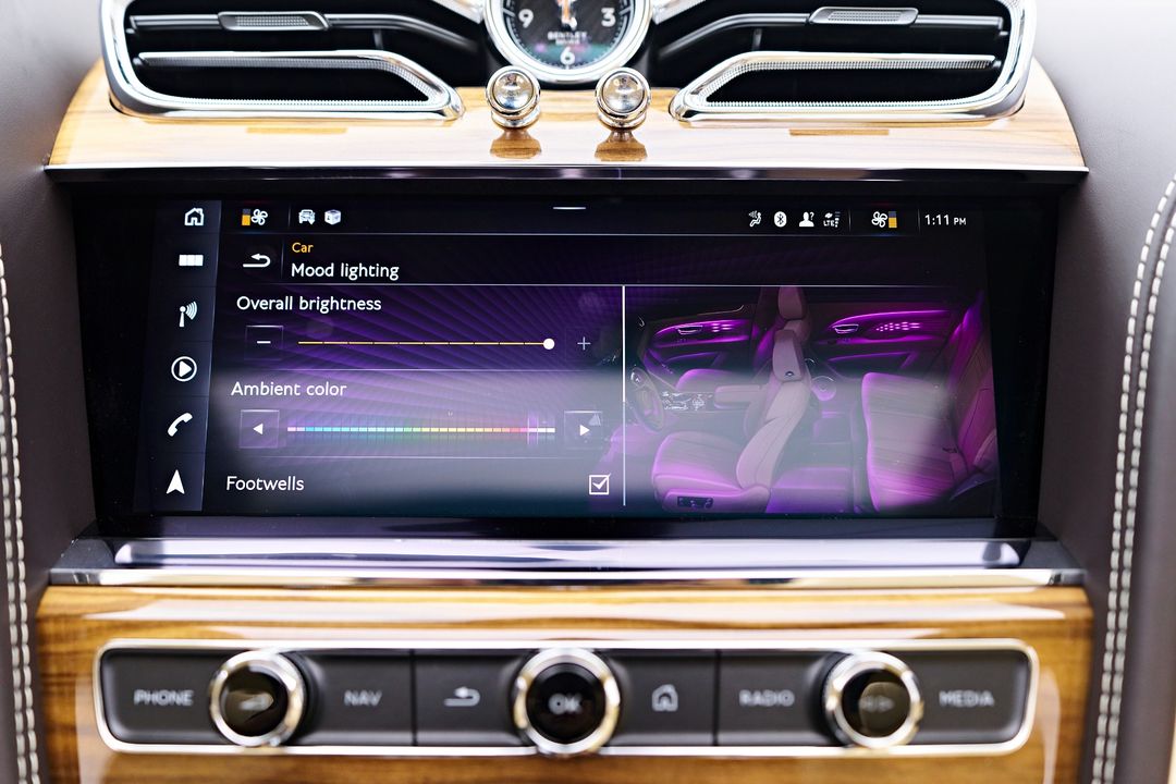 2023 Bentley Bentayga EWB