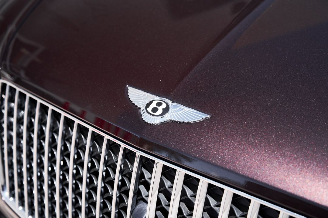 2023 Bentley Bentayga EWB