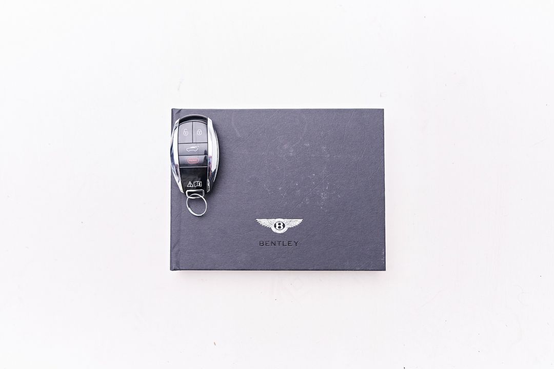 2023 Bentley Bentayga EWB