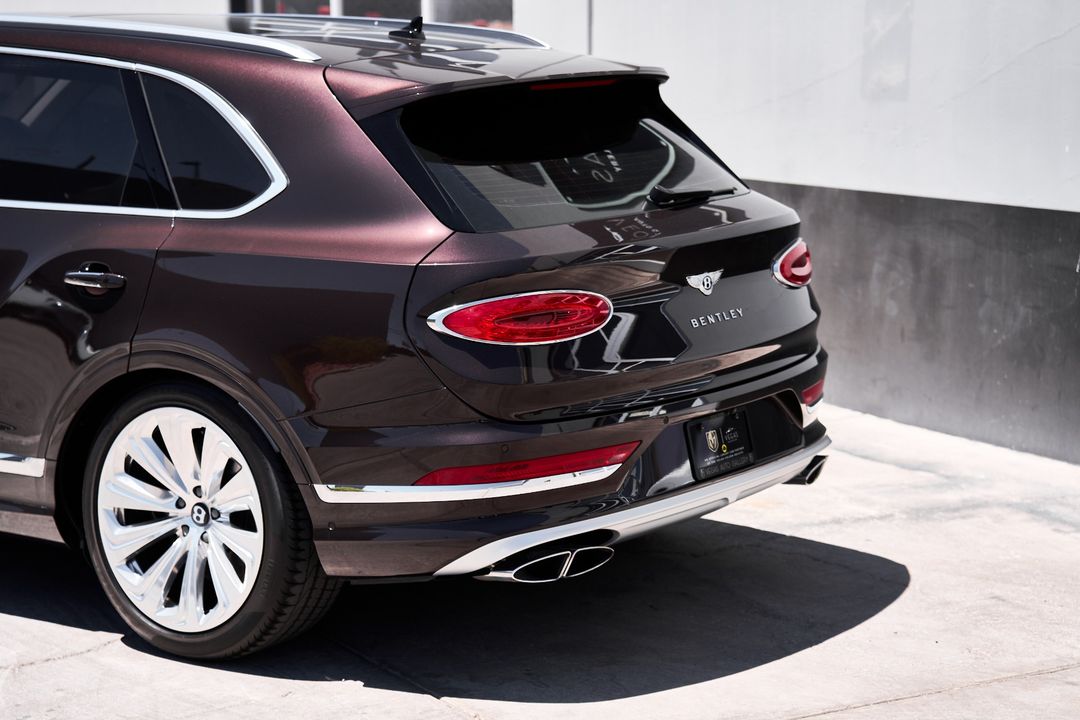 2023 Bentley Bentayga EWB