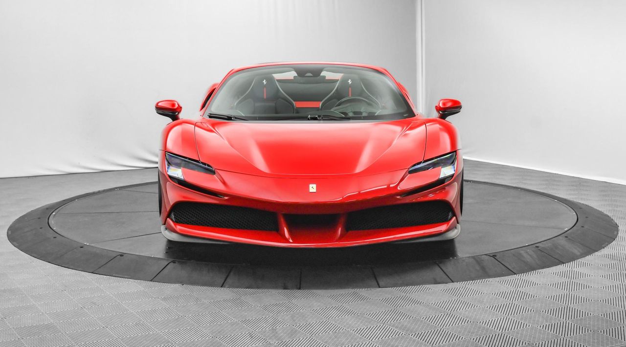 2022 Ferrari SF90 Spider