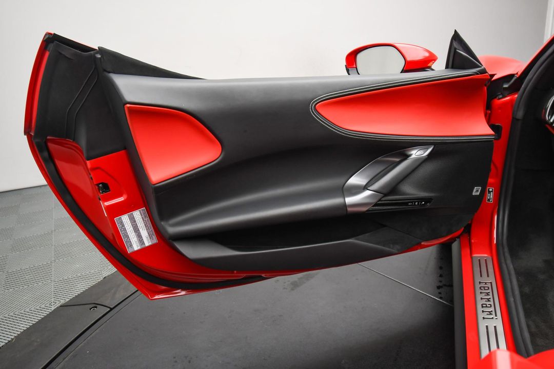 2022 Ferrari SF90 Spider