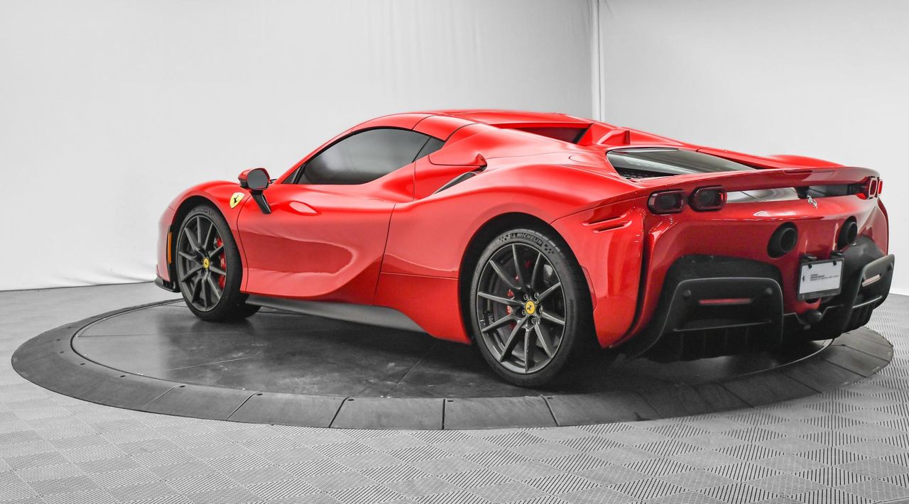 2022 Ferrari SF90 Spider