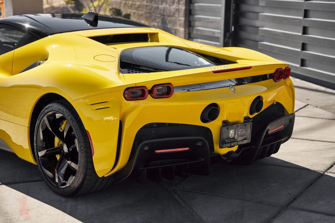 2022 Ferrari SF90 Stradale