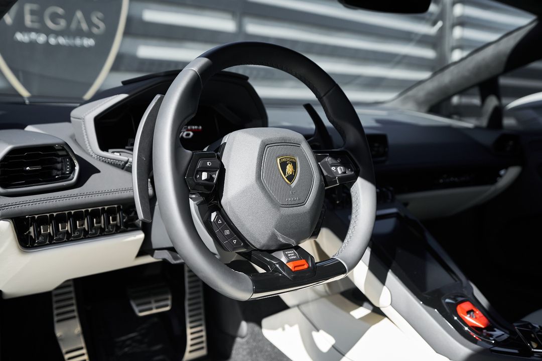 2022 Lamborghini Huracan EVO