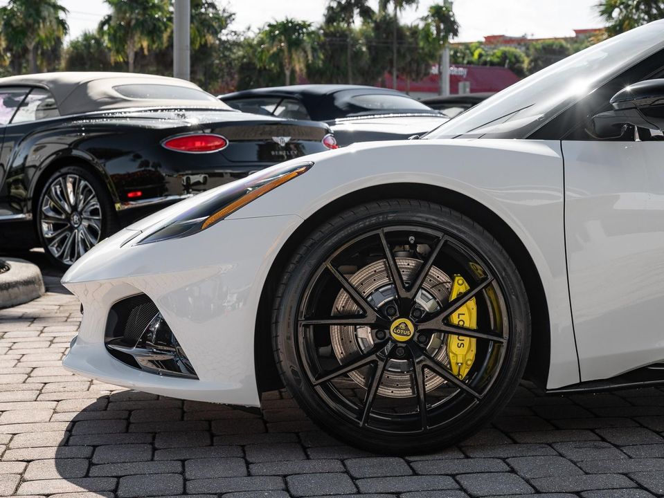 2025 Lotus Emira