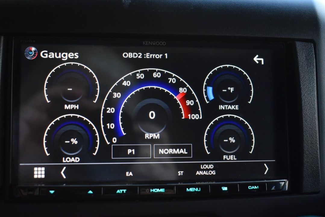 2015 Jeep Wrangler Unlimited Sport w/Engine: 3.6L V6 24V VVT and Transmission: 6-Spee
