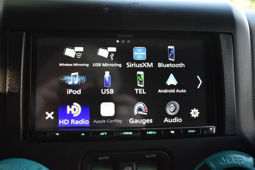 2015 Jeep Wrangler Unlimited Sport w/Engine: 3.6L V6 24V VVT and Transmission: 6-Spee