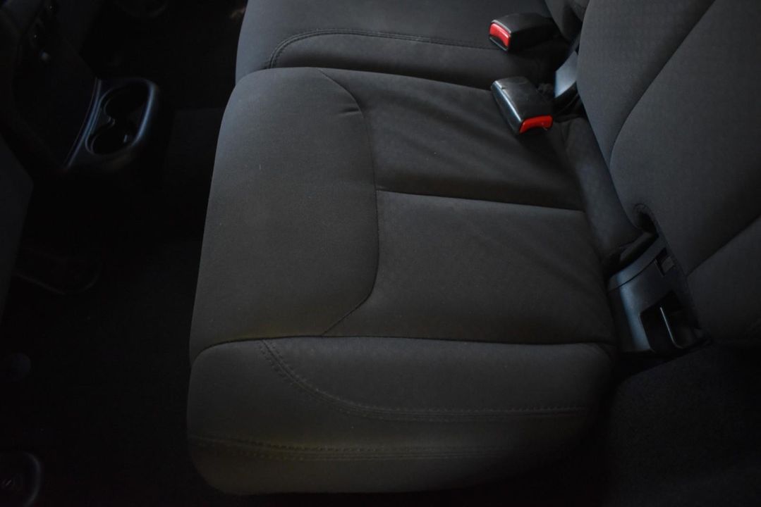 2015 Jeep Wrangler Unlimited Sport w/Engine: 3.6L V6 24V VVT and Transmission: 6-Spee