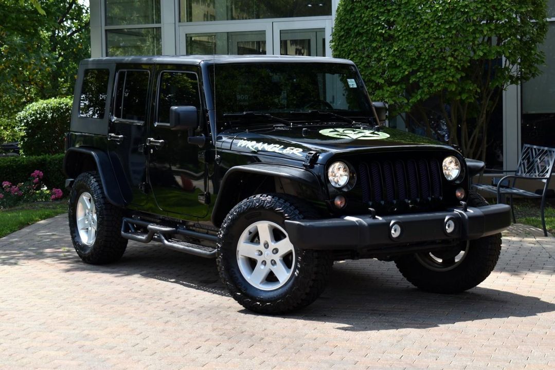 2015 Jeep Wrangler Unlimited Sport w/Engine: 3.6L V6 24V VVT and Transmission: 6-Spee