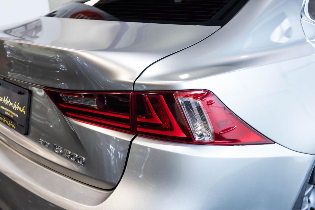 2016 Lexus IS 300