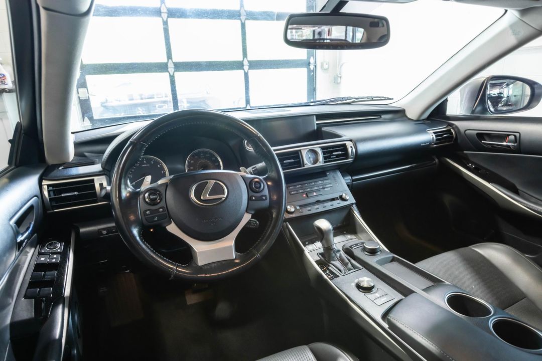 2016 Lexus IS 300