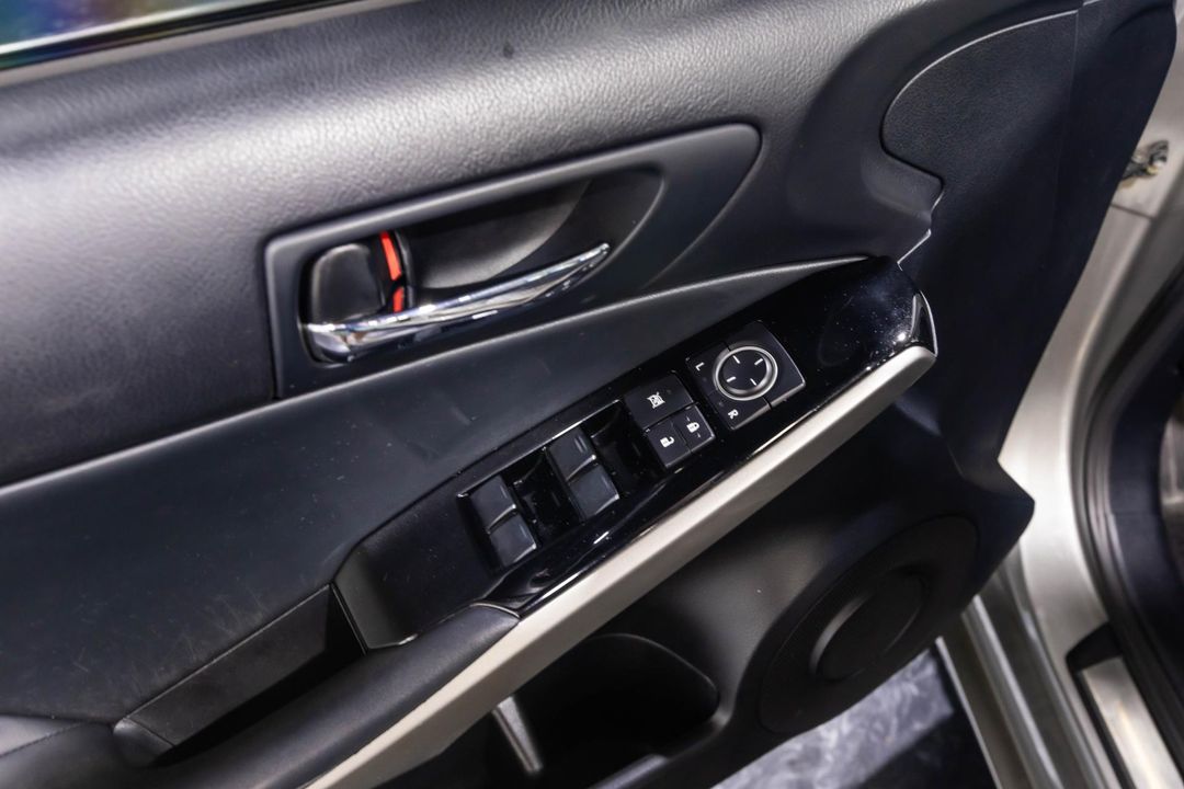2016 Lexus IS 300