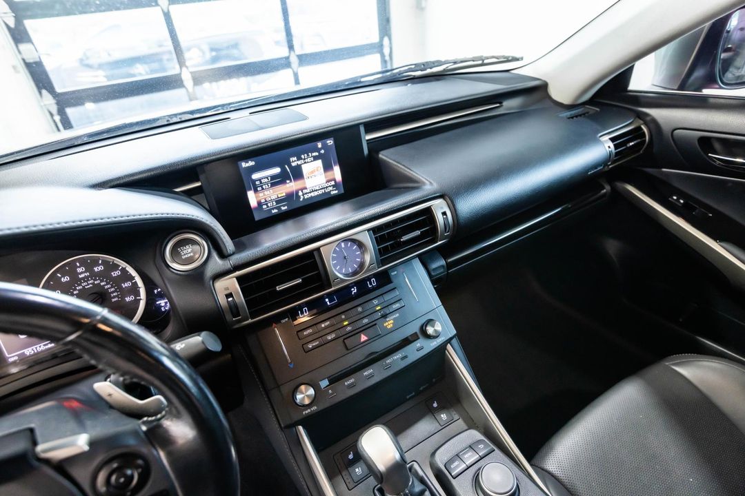 2016 Lexus IS 300