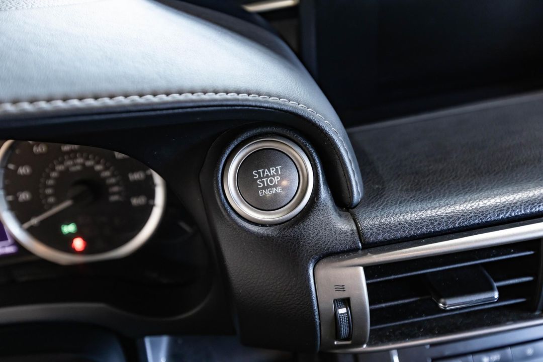 2016 Lexus IS 300