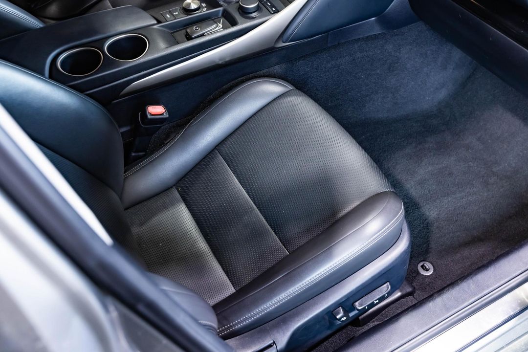 2016 Lexus IS 300