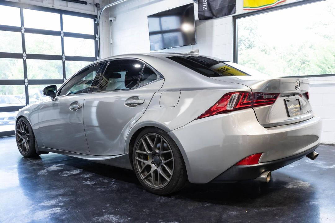 2016 Lexus IS 300