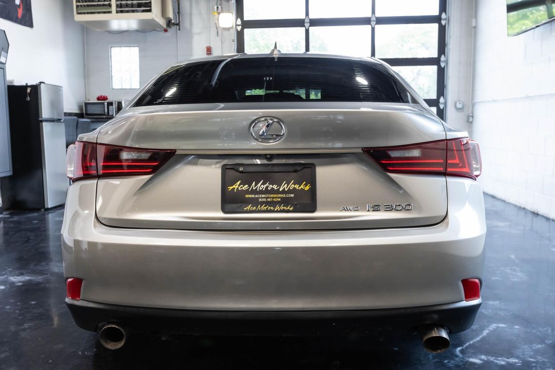2016 Lexus IS 300