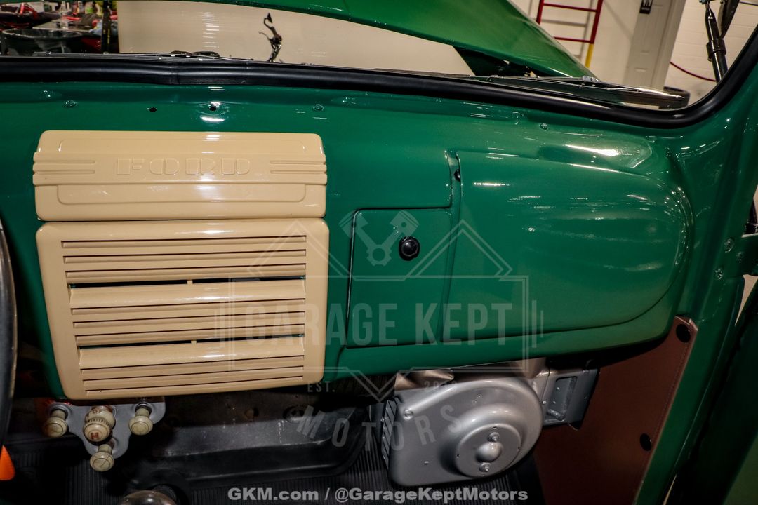 1948 Ford F3