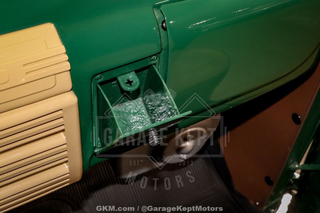 1948 Ford F3