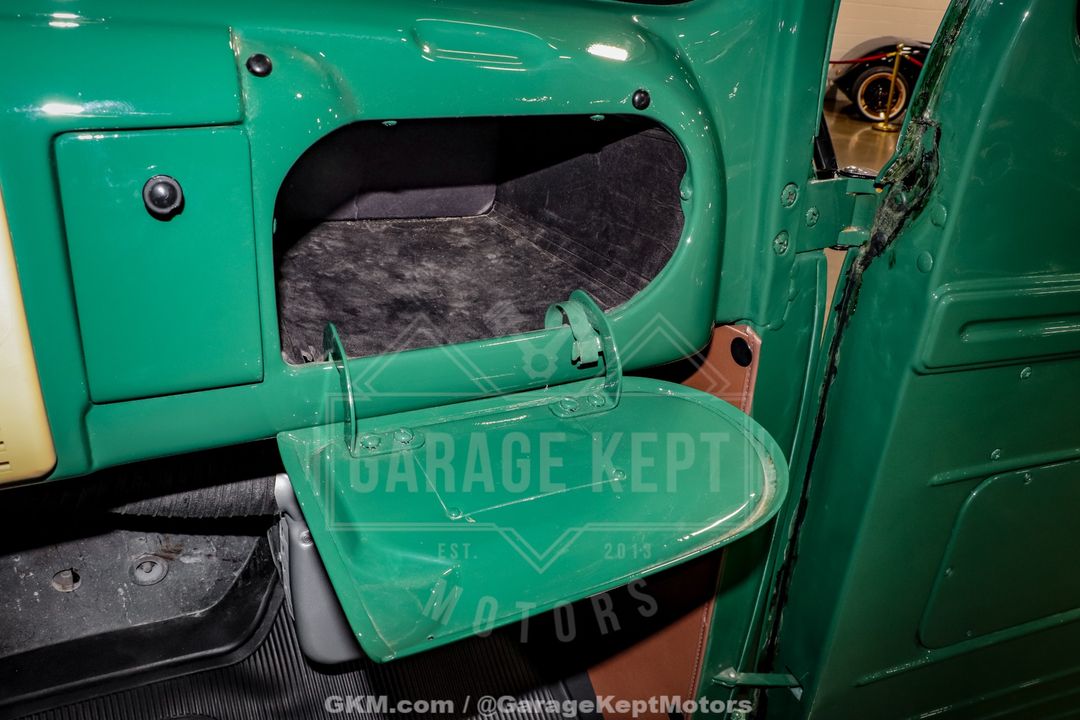 1948 Ford F3