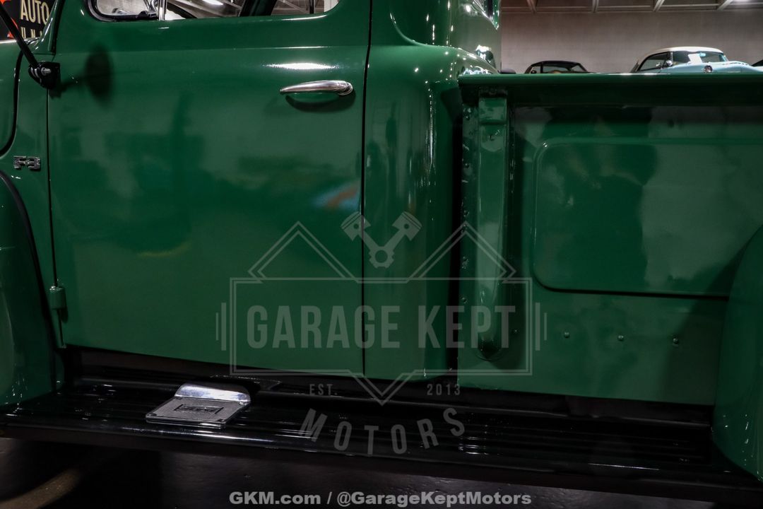 1948 Ford F3
