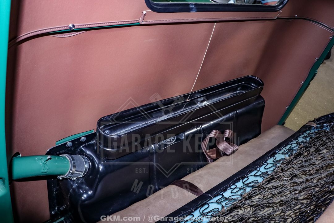 1948 Ford F3