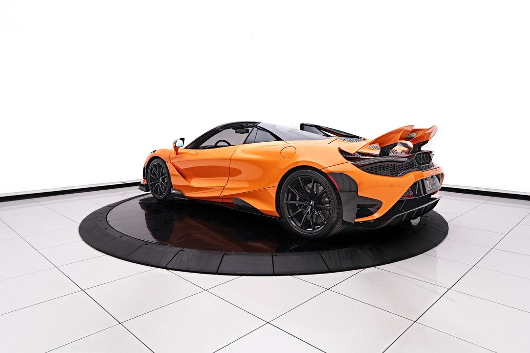 2022 McLaren 765LT