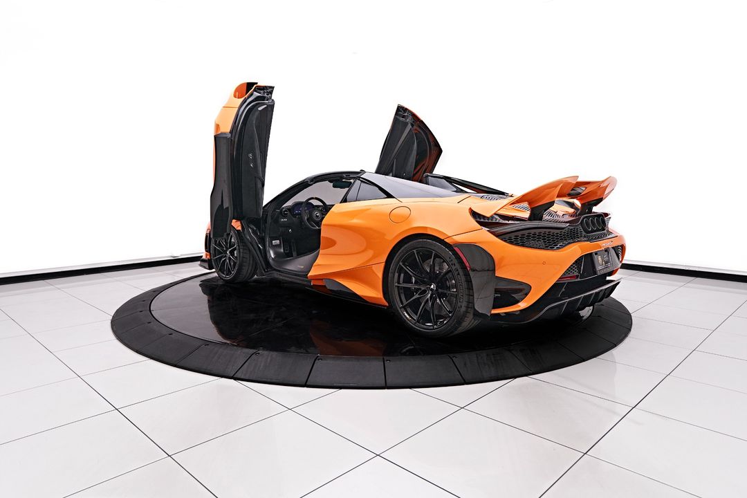 2022 McLaren 765LT