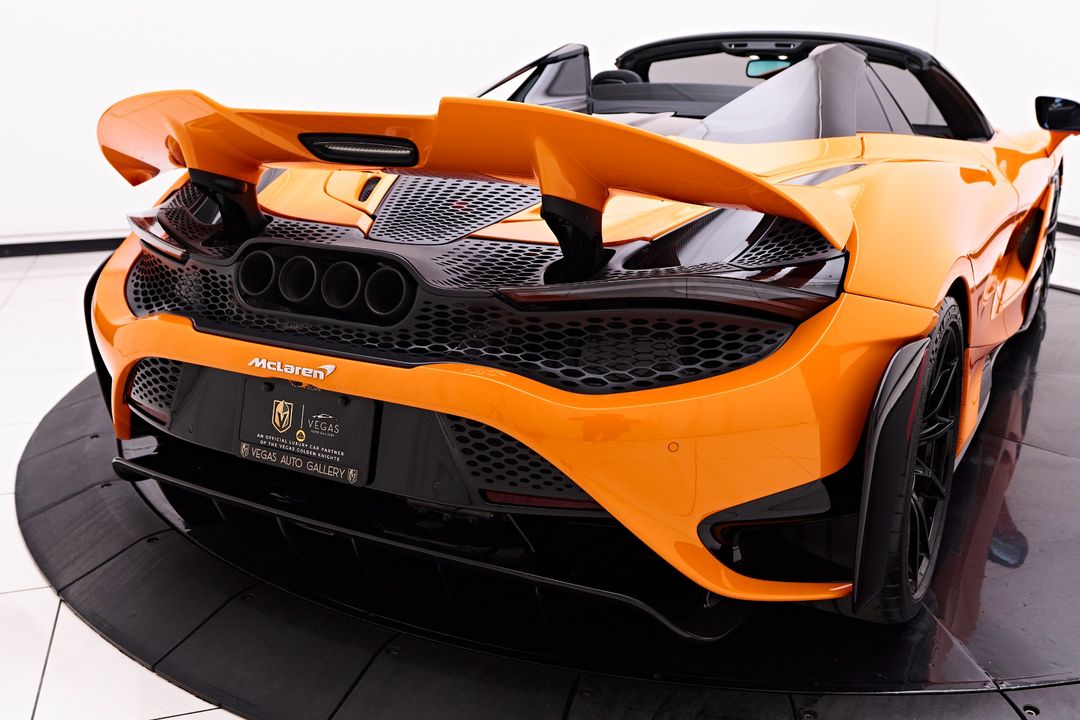 2022 McLaren 765LT