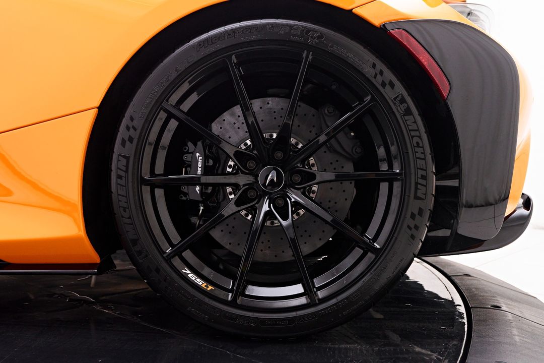 2022 McLaren 765LT