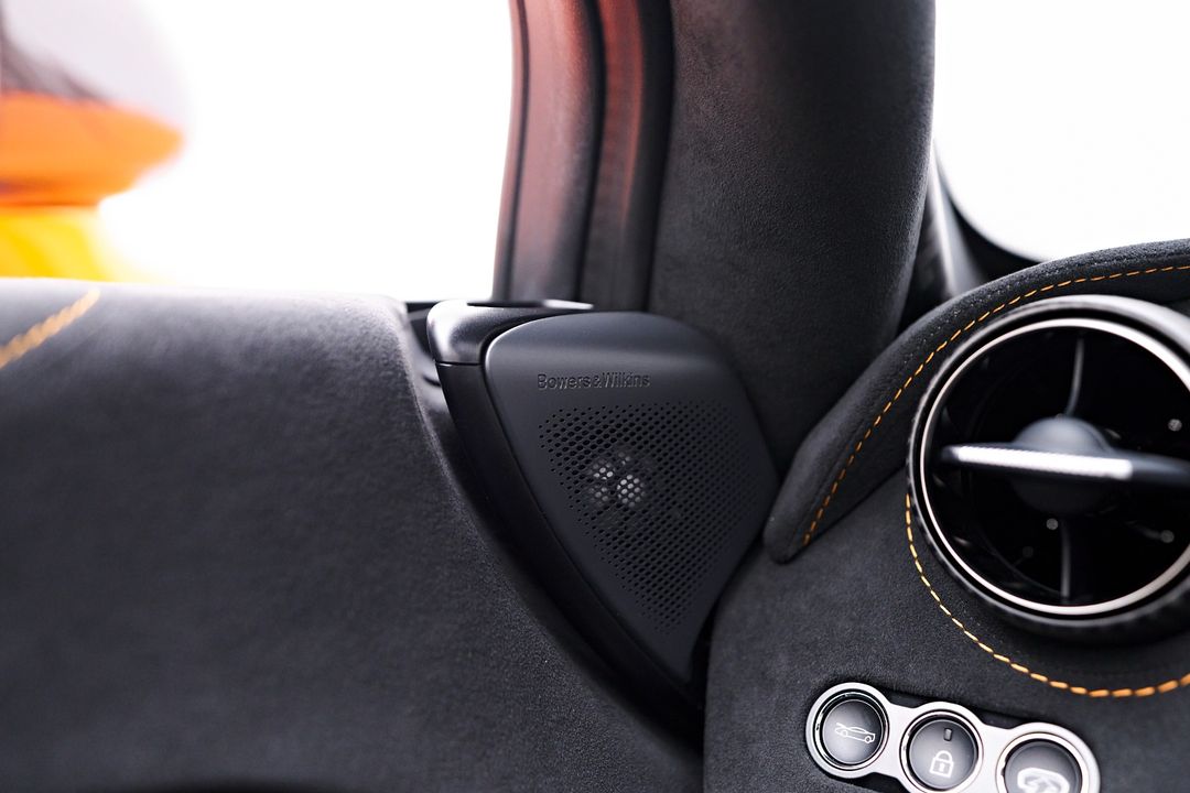 2022 McLaren 765LT