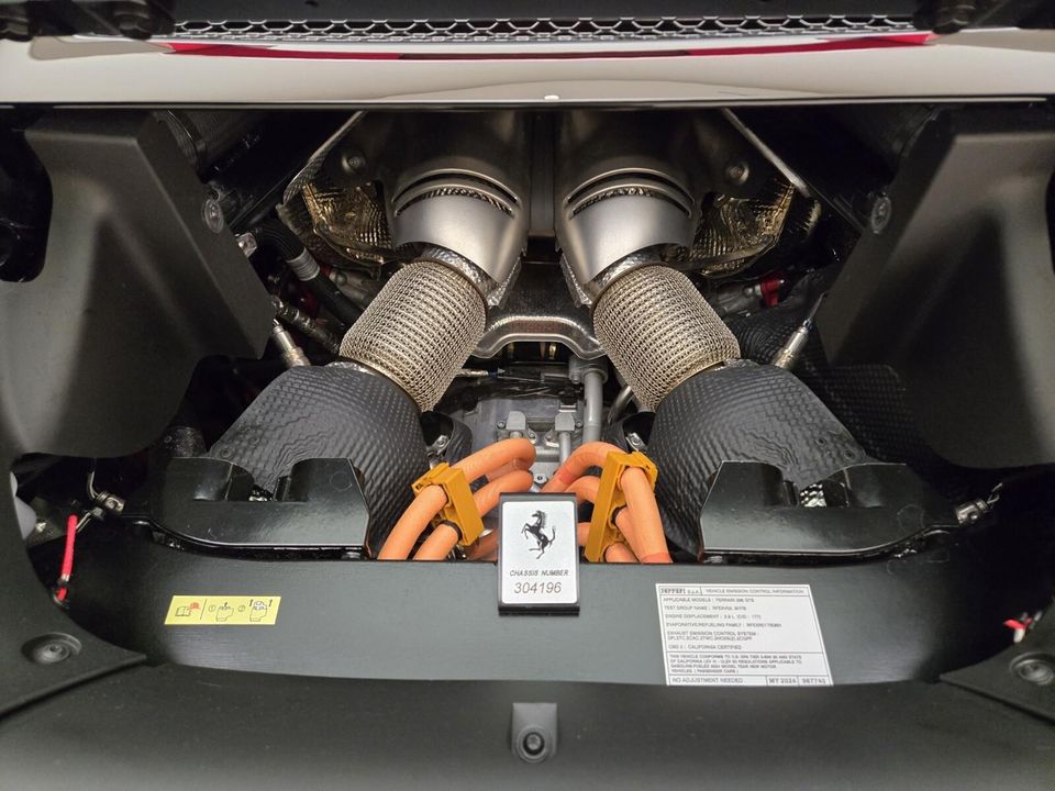 2024 Ferrari 296 GTS